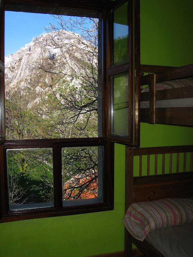 Albergue Pena Castil Sotres Ruang foto